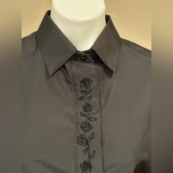 D.K. Gold Dommkenny Black Long Sleeves Collard Hidden Buttons Floral Print Sz S - Picture 3 of 14